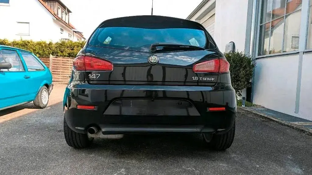 Occasion Alfa Romeo 147 105 ch (77 kW) 2010 Noir Citadine