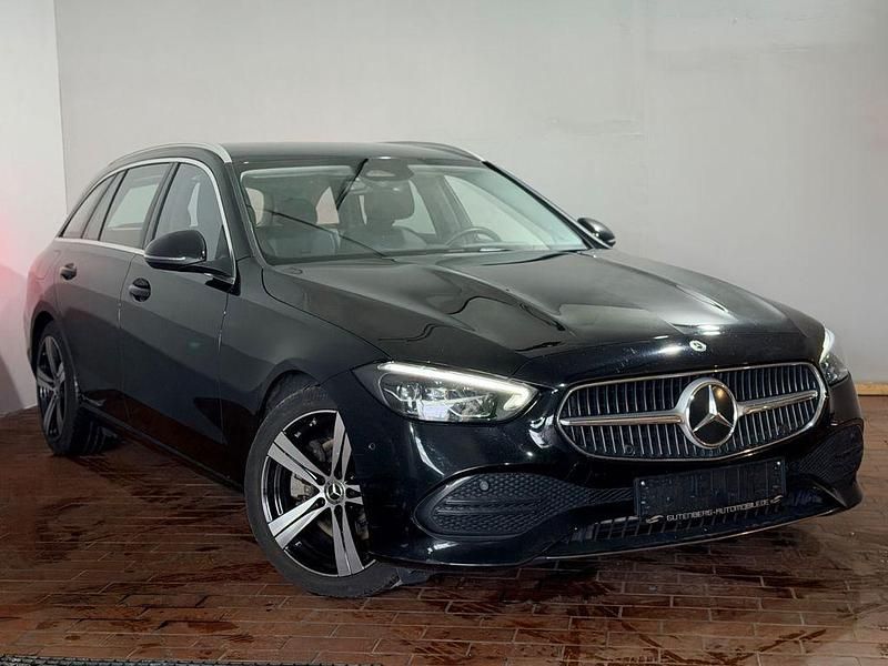 Gebraucht Mercedes C220 200 PS (147 kW) 2022 Schwarz Limousine