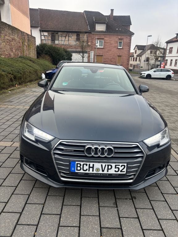 Grau Gebraucht 2017 Audi A4 S-Line Limousine | 17.200 € (Guter Preis) - Bild 1/4