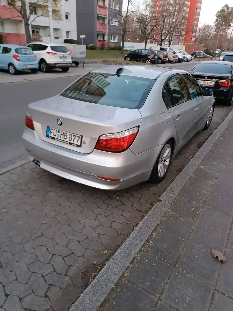 Usata BMW 520 170 CV (125 kW) 2004 Argento Berlina