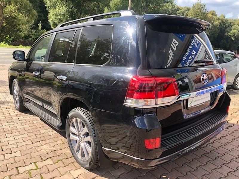 Gebraucht Toyota Land Cruiser 249 PS (183 kW) 2018 Schwarz SUV