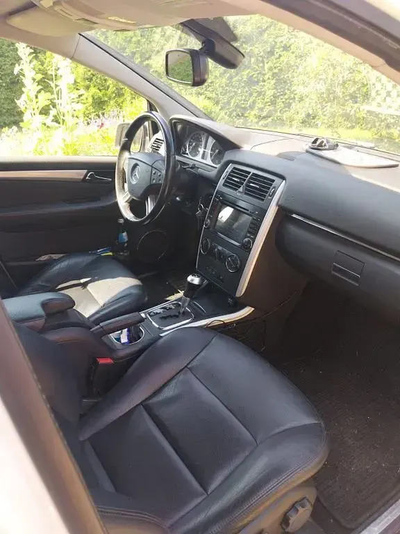 Gebraucht Mercedes B200 140 PS (102 kW) 2010 Weiß Van / Kleinbus