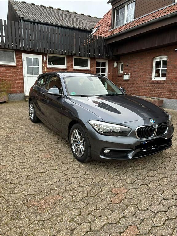 Gebraucht BMW 118 136 PS (100 kW) 2017 Grau Kleinwagen