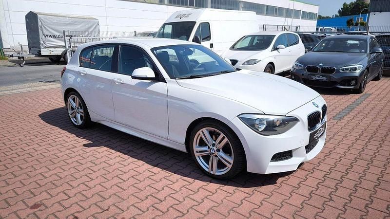 Alpinweiss iii Gebraucht 2012 BMW 116 M Sport Kleinwagen | 8.950 € (Fairer Preis) - Bild 1/4