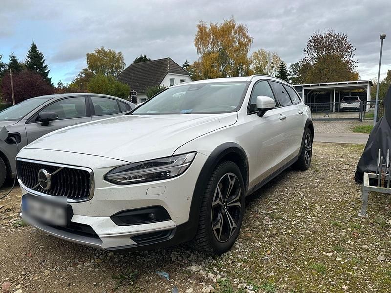 Gebraucht Volvo V90 CC Ultimate 250 PS (183 kW) 2023 Weiß Kombi