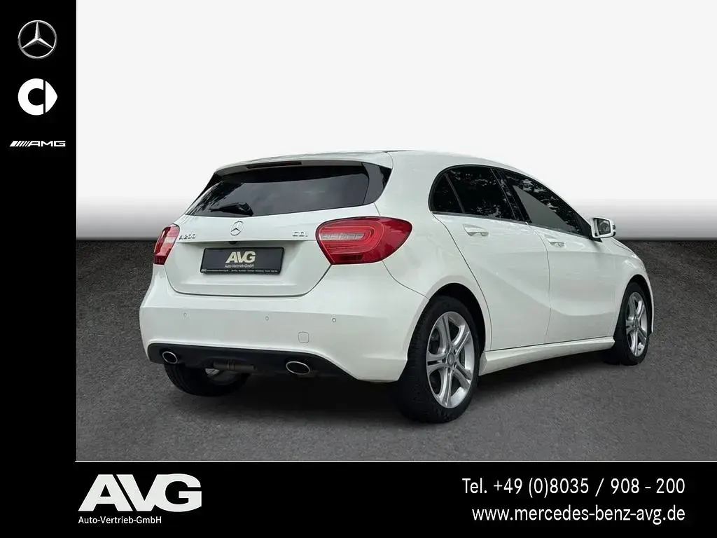 Gebraucht Mercedes A200 136 PS (100 kW) 2014 Weiß Kleinwagen