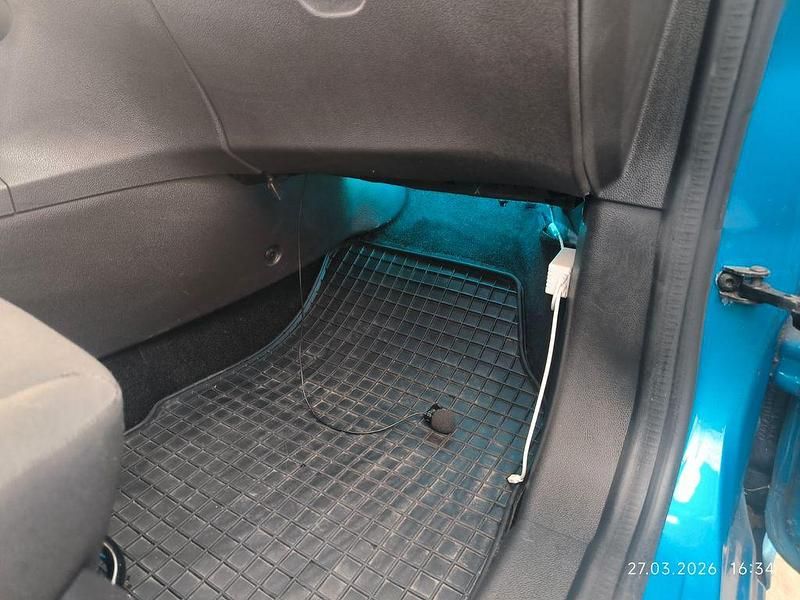 Używany Ford Fiesta Trend 60 KM (44 kW) 2016 Niebieski Hatchback