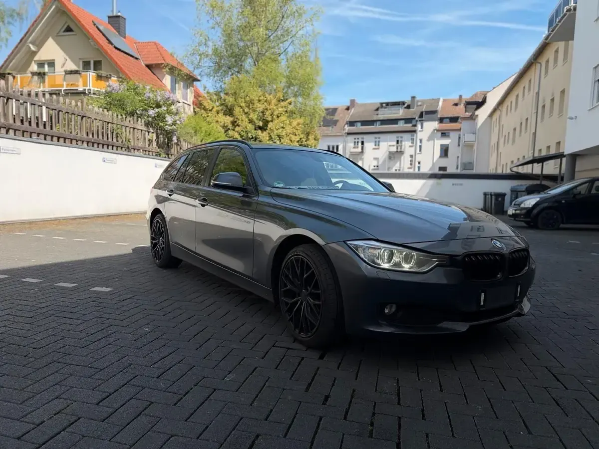 Używany BMW 320 187 KM (137 kW) 2013 Szary Kombi