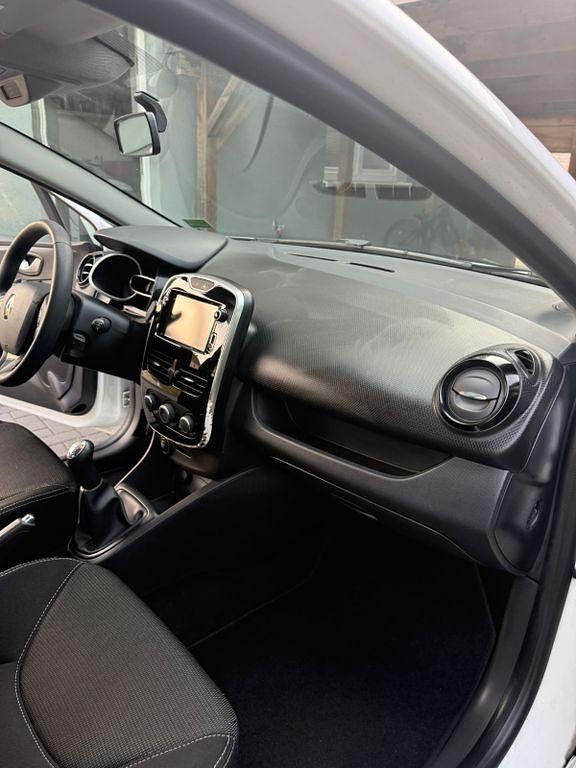 Gebraucht Renault Clio IV Dynamique 90 PS (66 kW) 2015 Weiß Limousine