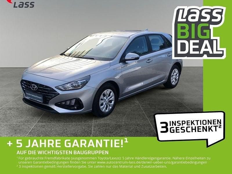 Silber Gebraucht 2024 Hyundai i30 Limousine | 17.480 € (Guter Preis) - Bild 1/4