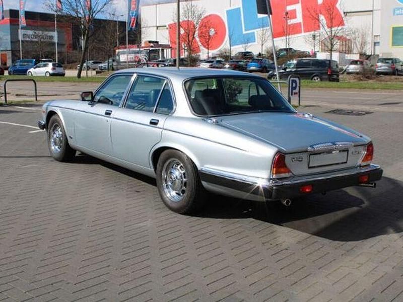Gebraucht Jaguar XJR 194 PS (142 kW) 1993 Silber Limousine