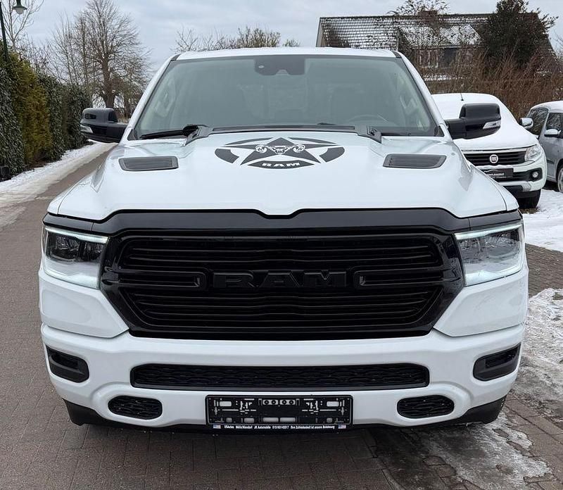 Gebraucht Dodge Ram 401 PS (294 kW) 2021 Weiß Pickup