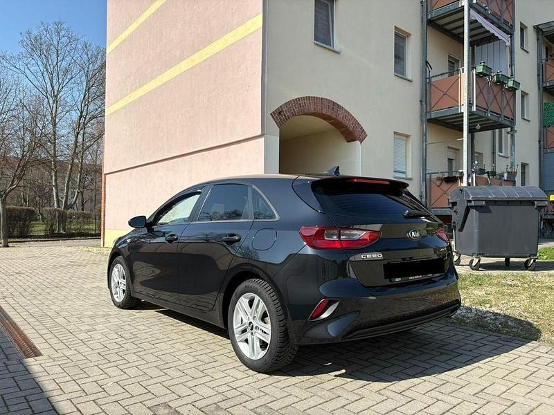 Gebraucht Kia Ceed Edition 7 101 PS (74 kW) 2020 Schwarz Kleinwagen