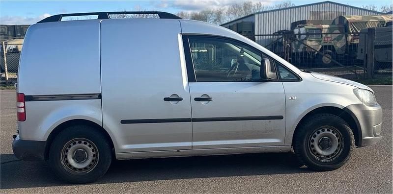 Gebraucht VW Caddy 102 PS (75 kW) 2012 Silber Van / Kleinbus