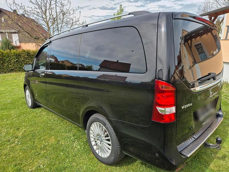 Gebraucht Mercedes V250 190 PS (139 kW) 2016 Schwarz Van / Kleinbus