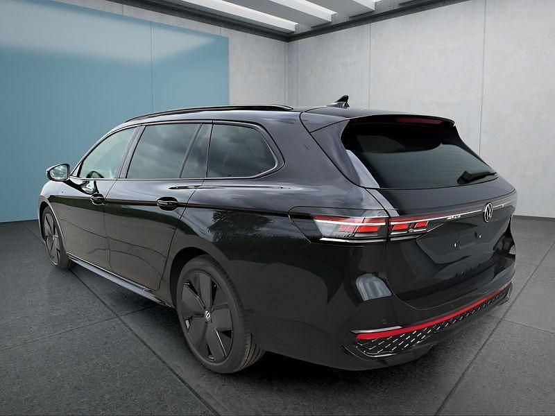 Neu 2025 VW Passat Kombi | 52.799 € (Etwas zu teuer) - Bild 1/4