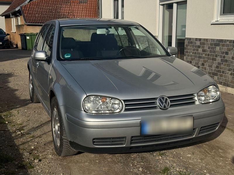 Gebraucht VW Golf IV Edition 105 PS (77 kW) 2002 Limousine