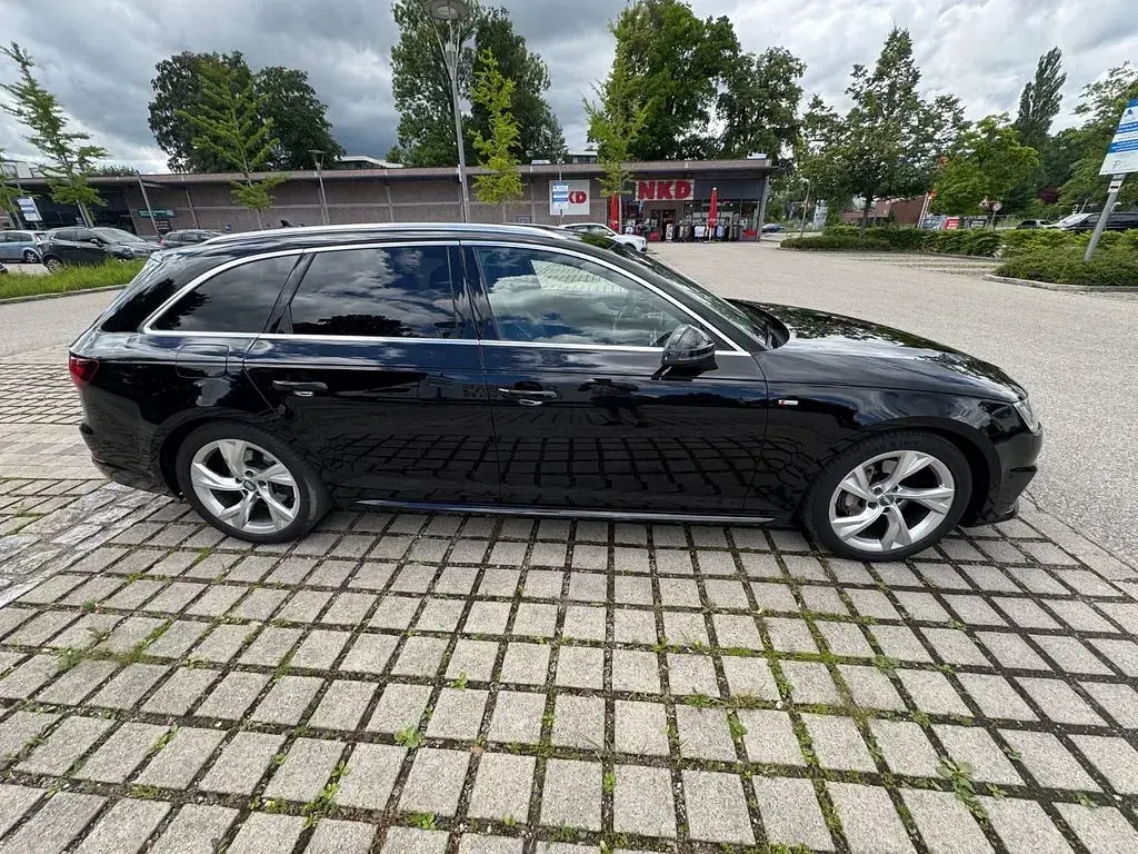Gebraucht Audi A4 S-Line 190 PS (139 kW) 2019 Schwarz Kombi