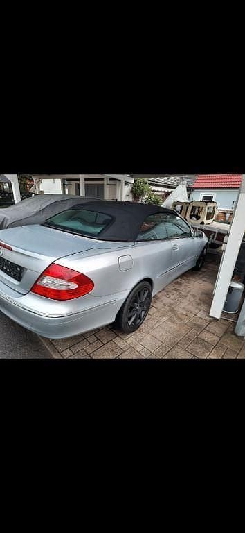 Gebraucht Mercedes CLK200 163 PS (119 kW) 2006 Silber Cabrio