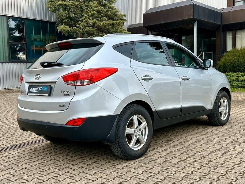 Gebraucht Hyundai ix35 Comfort 136 PS (100 kW) 2012 Silber SUV