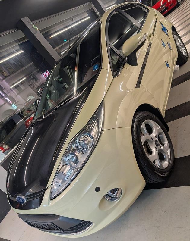 Gebraucht Ford Fiesta 97 PS (71 kW) 2009 Andere farben Kleinwagen