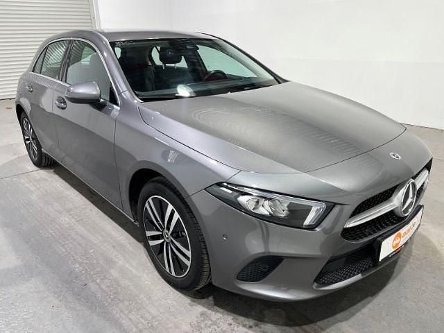 Gebraucht Mercedes A250 160 PS (117 kW) 2022 Grau Limousine
