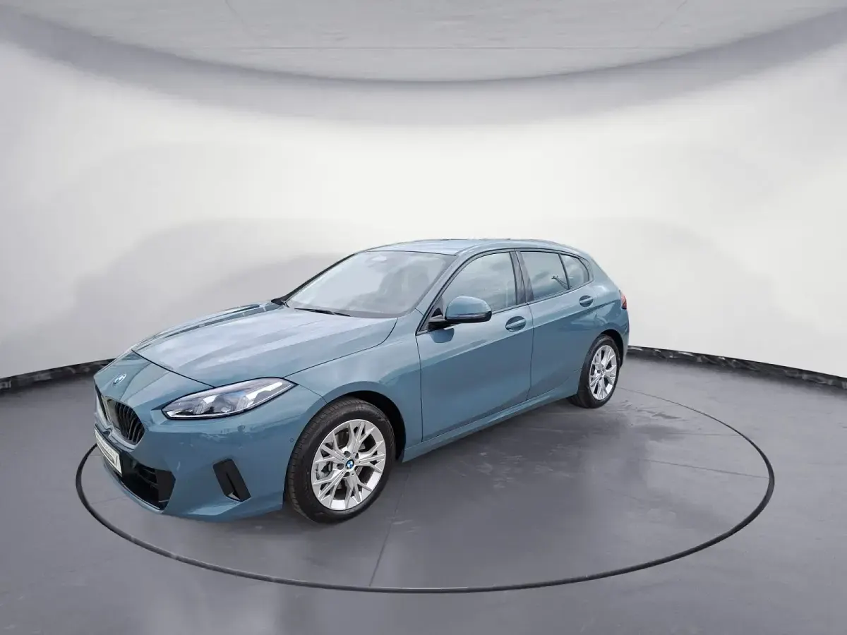 Gebraucht BMW 120 170 PS (125 kW) 2025 Grün Kleinwagen