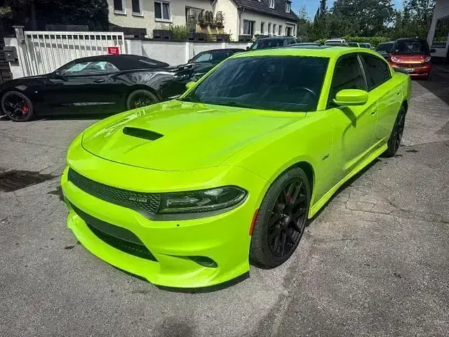 Gebraucht Dodge Charger 377 PS (277 kW) 2019 Sublime green Limousine