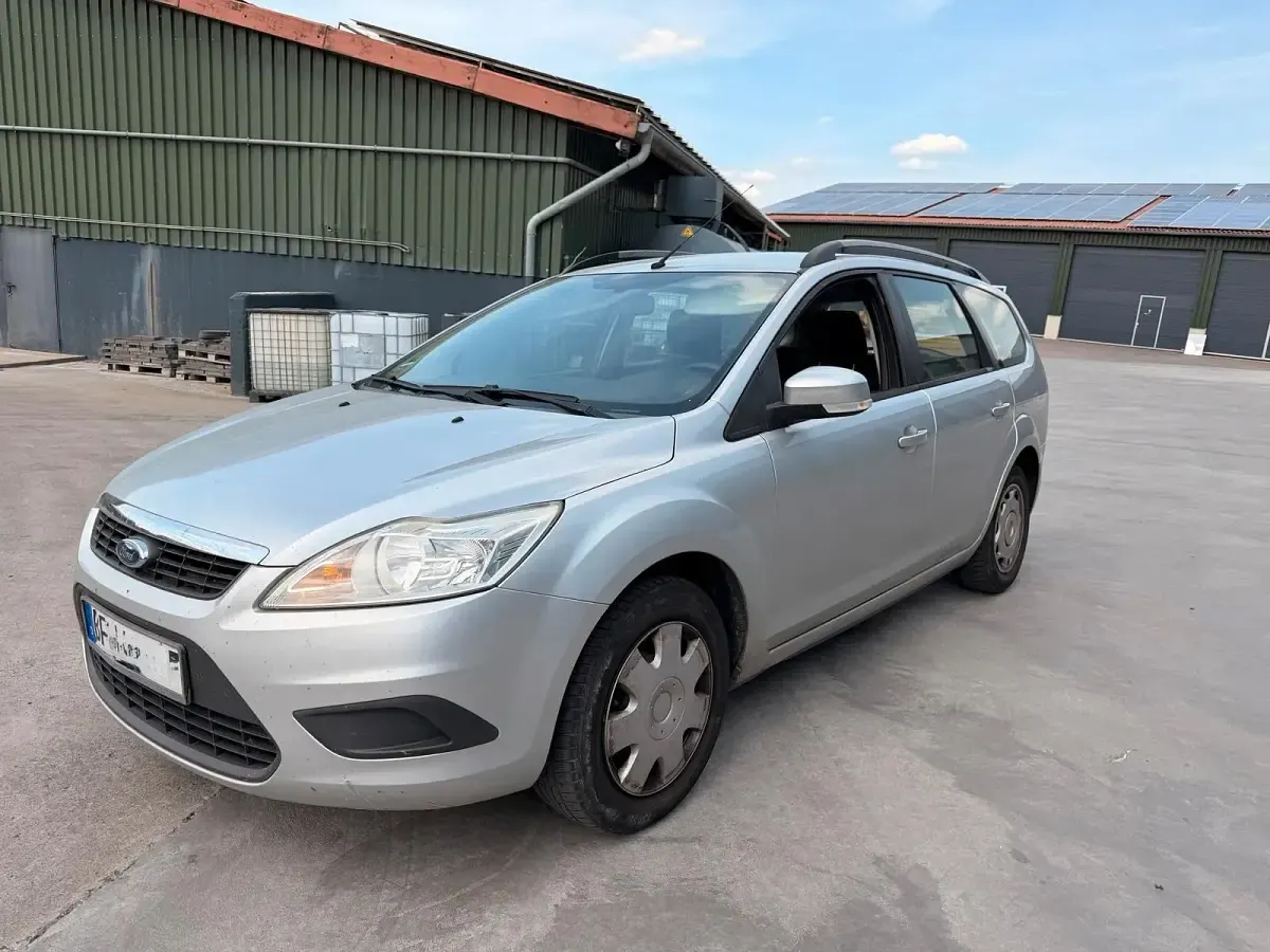Usata Ford Focus 90 CV (66 kW) 2010 Argento Station wagon