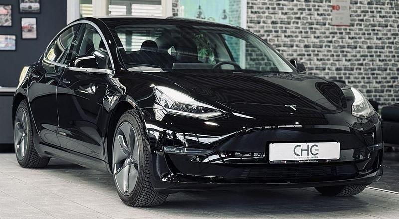 Schwarz Gebraucht 2019 Tesla Model 3 Limousine | 21.000 € (Fairer Preis) - Bild 1/4