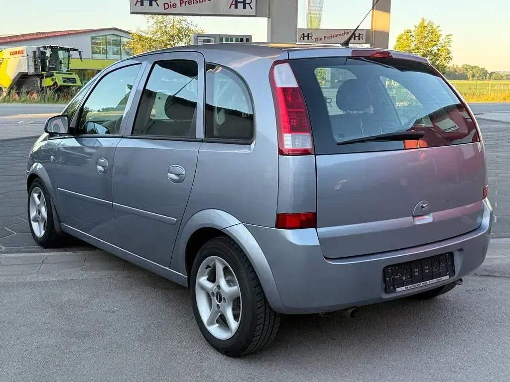 Gebraucht Opel Meriva Edition 101 PS (74 kW) 2005 Silber Van / Kleinbus