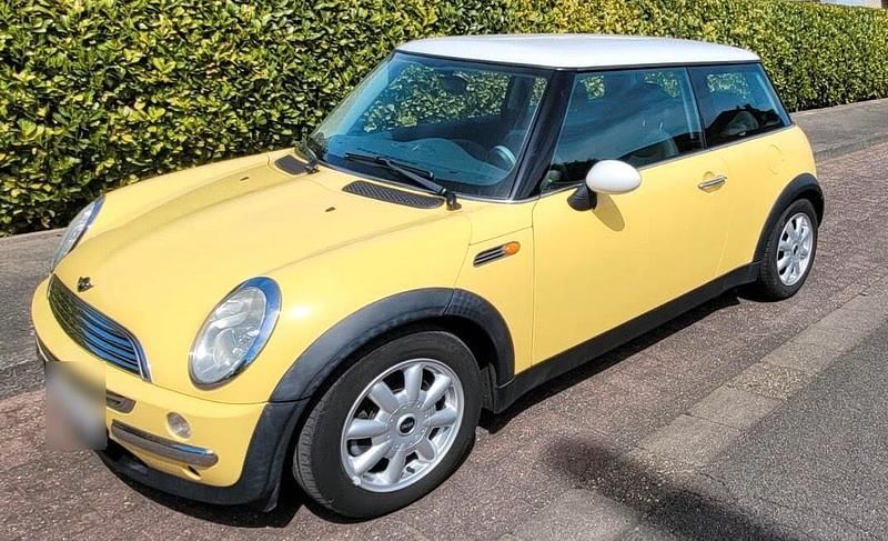 Usata Mini Cooper 115 CV (84 kW) 2002 Giallo Utilitaria