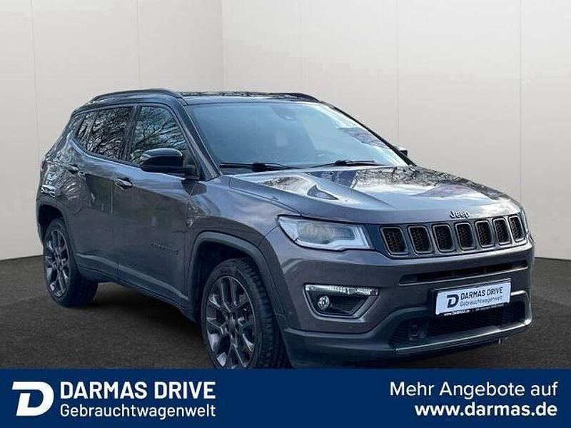Gebraucht Jeep Compass 150 PS (110 kW) 2021 Grau SUV