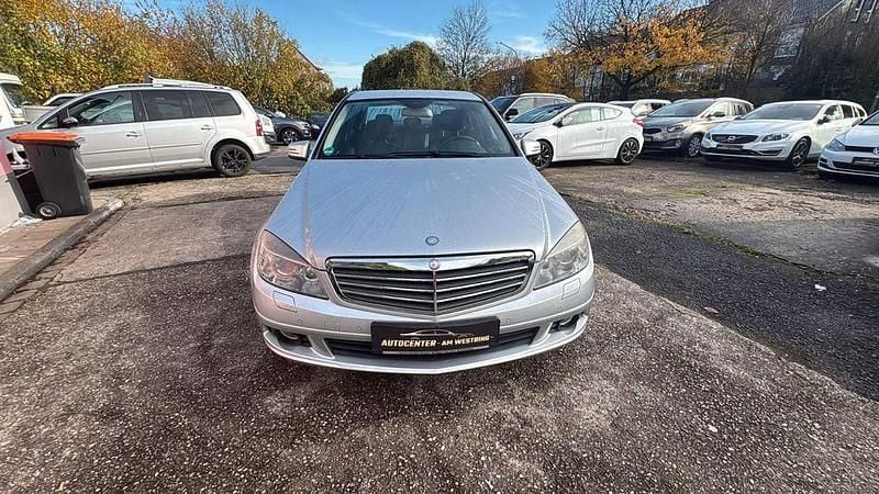Gebraucht Mercedes C200 184 PS (135 kW) 2009 Silber Limousine