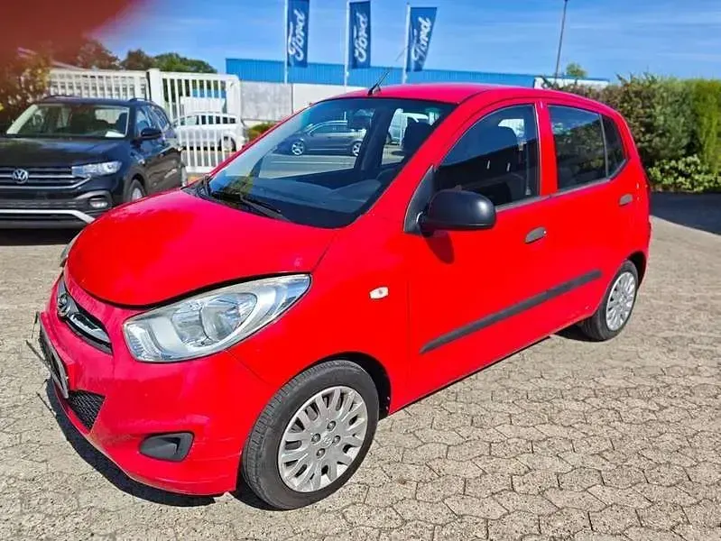 Gebraucht Hyundai i10 Classic 69 PS (50 kW) 2012 Rot Kleinwagen