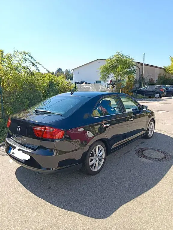 Gebraucht Seat Toledo Reference 110 PS (80 kW) 2018 Schwarz Kleinwagen