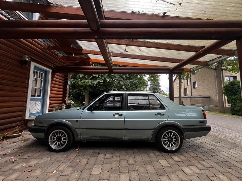Second-hand VW Jetta 90 CP (66 kW) 1989 Verde Berlinǎ