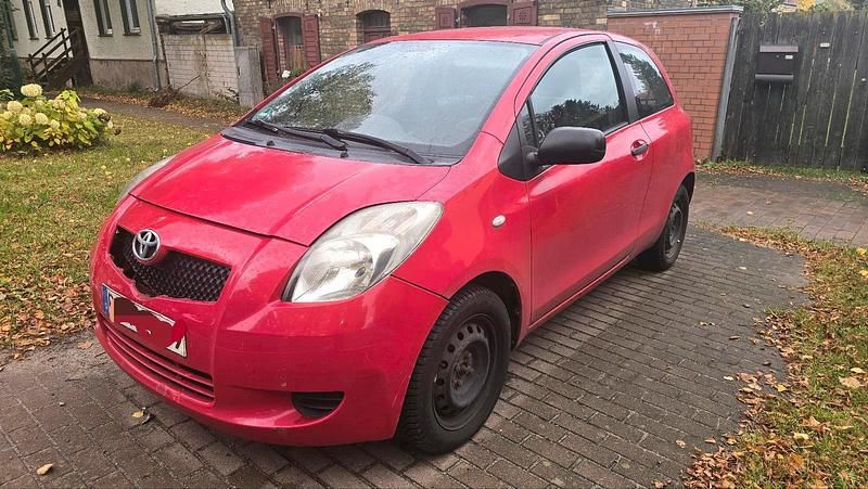 Gebraucht 2007 Toyota Yaris Kleinwagen | 899 € (Superpreis) - Bild 1/4