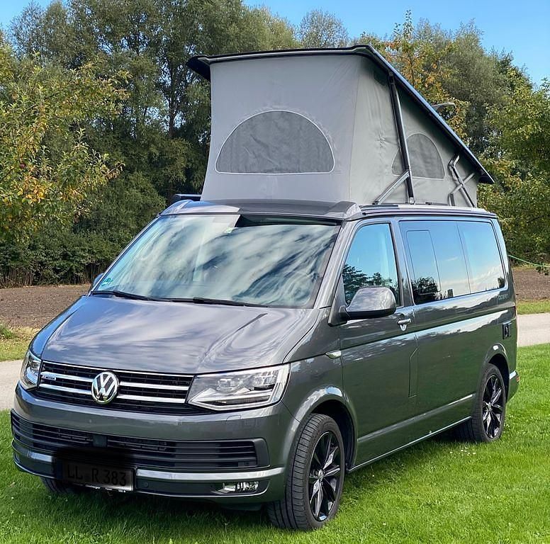 Grau Gebraucht 2019 VW T6.1 California Van | 44.999 € (Superpreis) - Bild 1/4