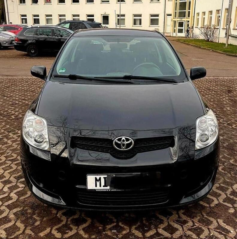 Schwarz Gebraucht 2009 Toyota Auris Kleinwagen | 5.400 € (Etwas zu teuer) - Bild 1/4