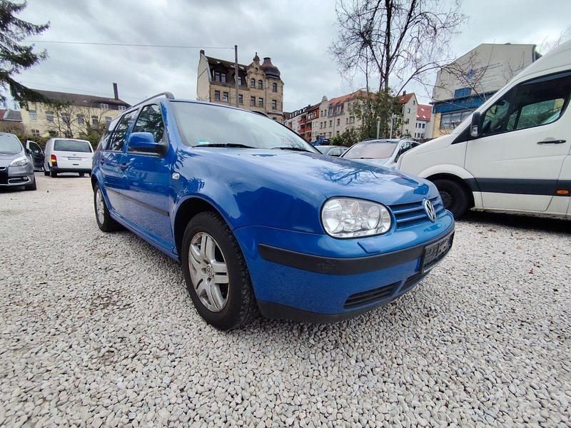Gebraucht VW Golf IV Edition 101 PS (74 kW) 2001 Blau Kombi