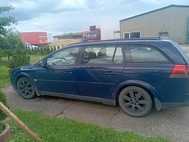 Violet Gebraucht 2005 Opel Vectra Kombi | 750 € (Fairer Preis) - Bild 1/4