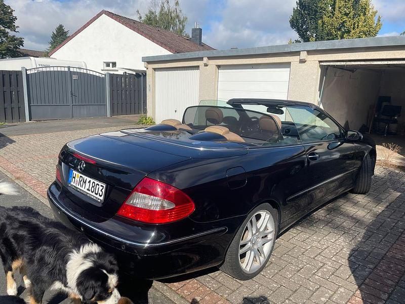 Gebraucht Mercedes CLK320 Avantgarde 224 PS (164 kW) 2006 Schwarz Cabrio