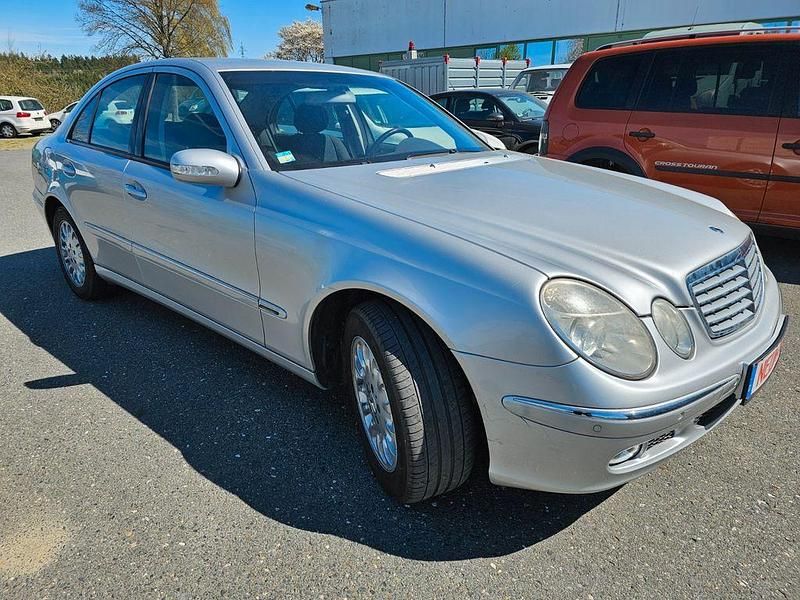 Brugt Mercedes E220 Elegance 150 HK (110 kW) 2003 Sølv Sedan