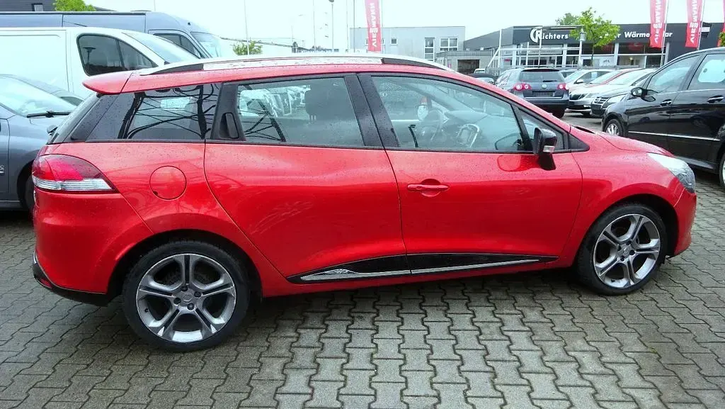 Gebraucht Renault Clio IV Luxe 90 PS (66 kW) 2013 Rot Limousine