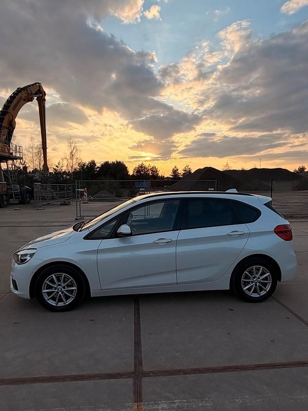 Gebraucht BMW 216 116 PS (85 kW) 2017 Weiß Kombi