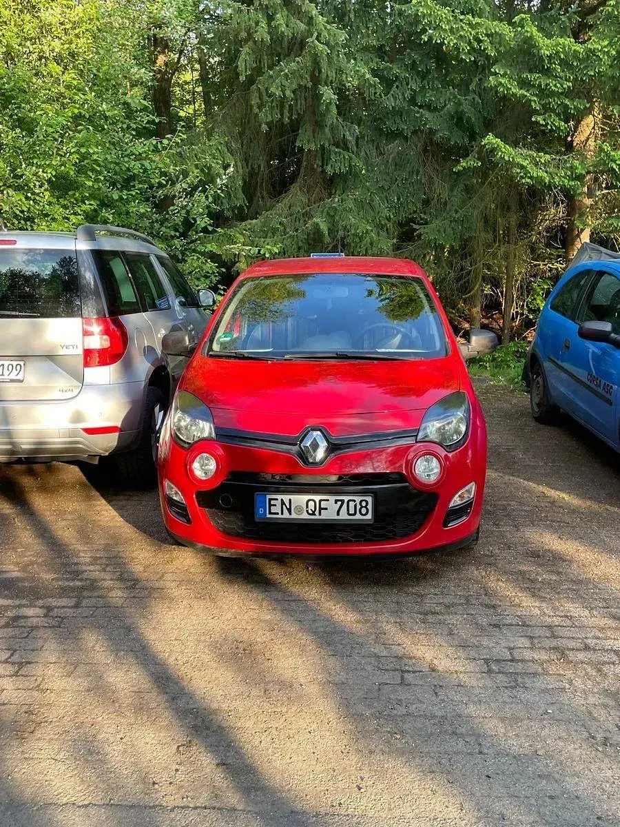 Używany Renault Twingo 75 KM (55 kW) 2013 Czerwony Hatchback