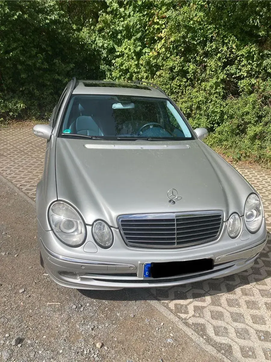 Gebraucht Mercedes E500 Avantgarde 306 PS (225 kW) 2003 Silber Kombi
