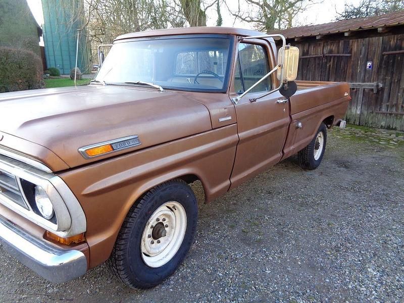 Gebraucht Ford F250 180 PS (132 kW) 1972 Braun Pickup