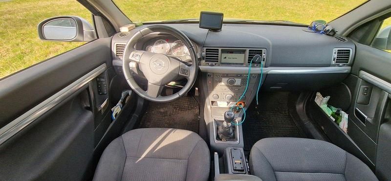 Gebraucht Opel Vectra 150 PS (110 kW) 2006 Silber Kombi